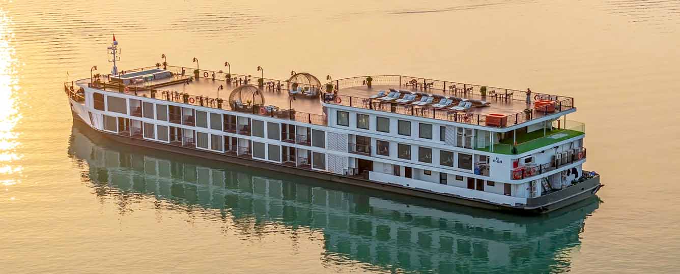 Indochine Grand Cruise - 3 Days 2 Nights - Lan Ha Bay & Cat Ba Island