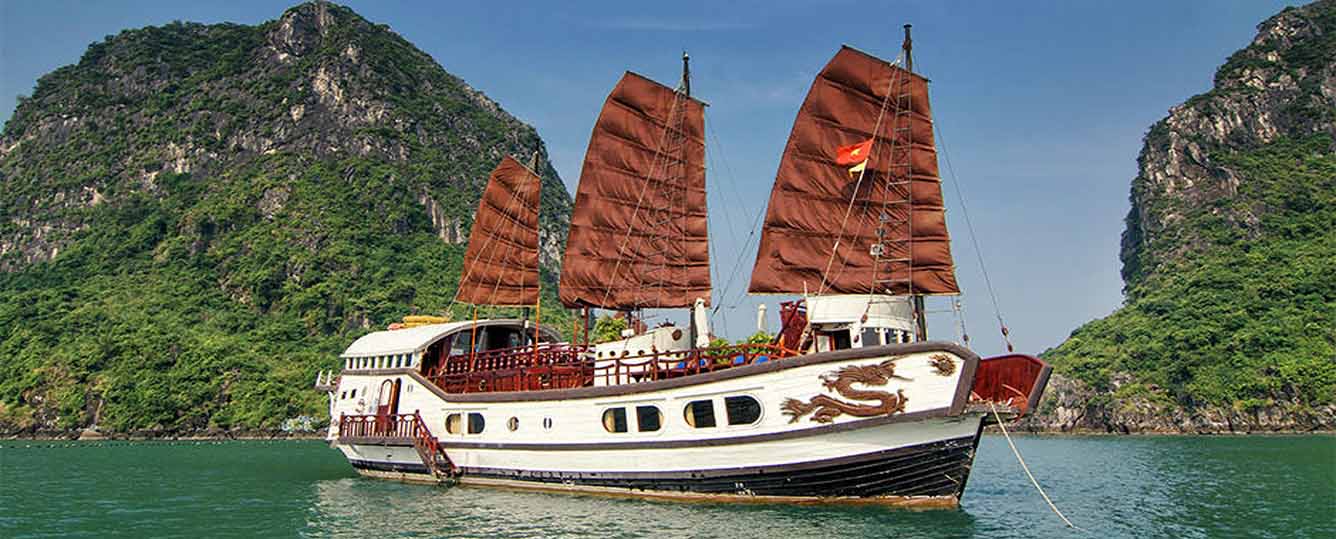 L'Amour Junk: Halong Bay Private Junk 1 Cabin - 3D2N - Bai Tu Long Bay